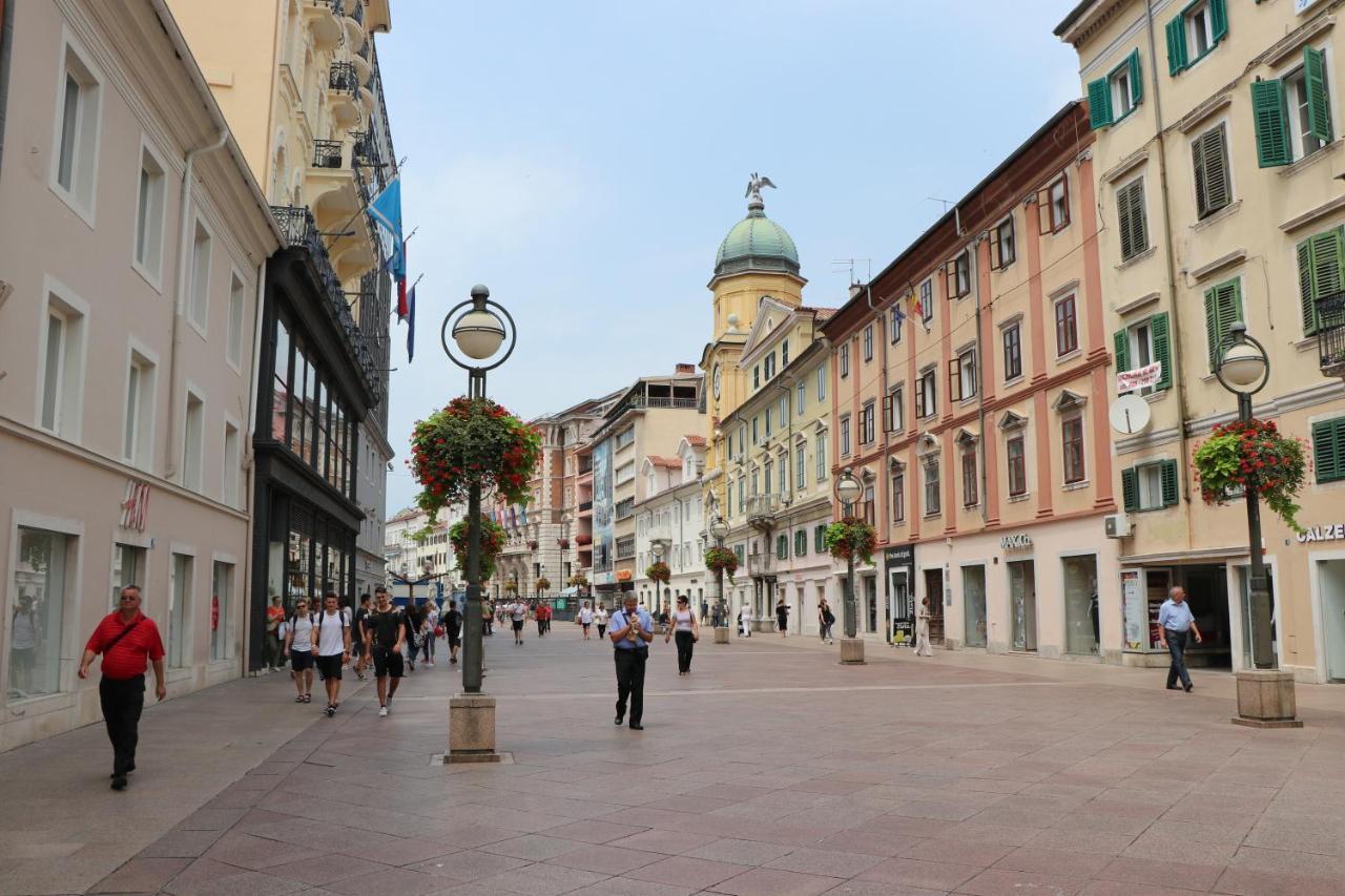Modern Apartment In The Centre Rijeka Eksteriør billede